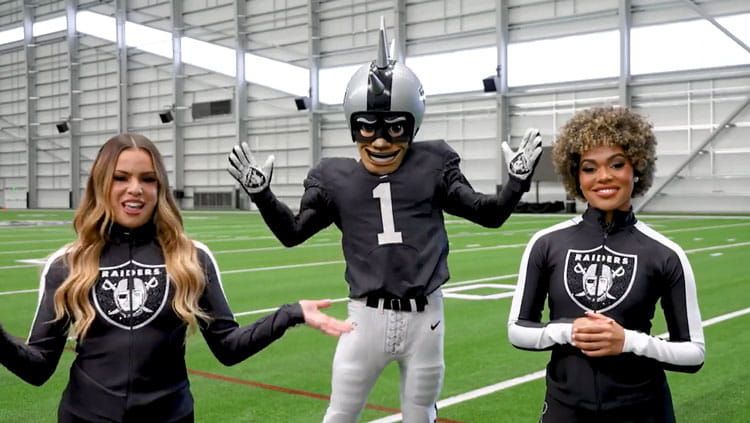 Raiders Cheerleaders and Mascot